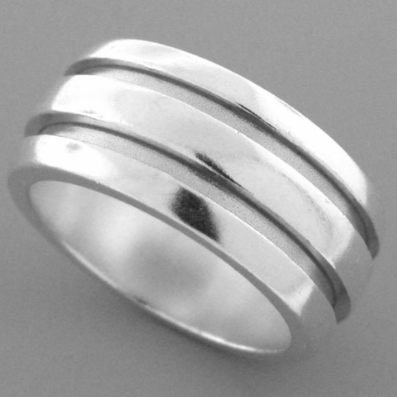 NEVER WORN!! Stunning Sterling Silver Tiffany & Co. Atlas Ring, Size 5.5 - Picture 2 of 4
